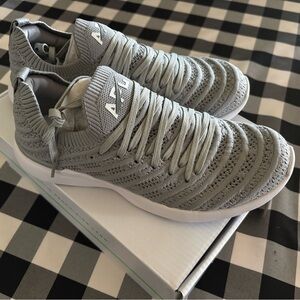 APL Techloom Wave / Cement / White